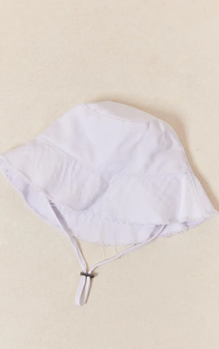 White Frayed Edge Toggle Bucket Hat