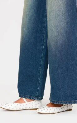 White PU Round Toe Studded Ballet Flats