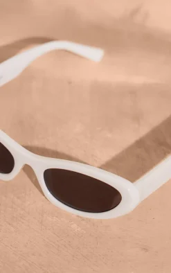 White Slim Retro Cat Eye Sunglasses
