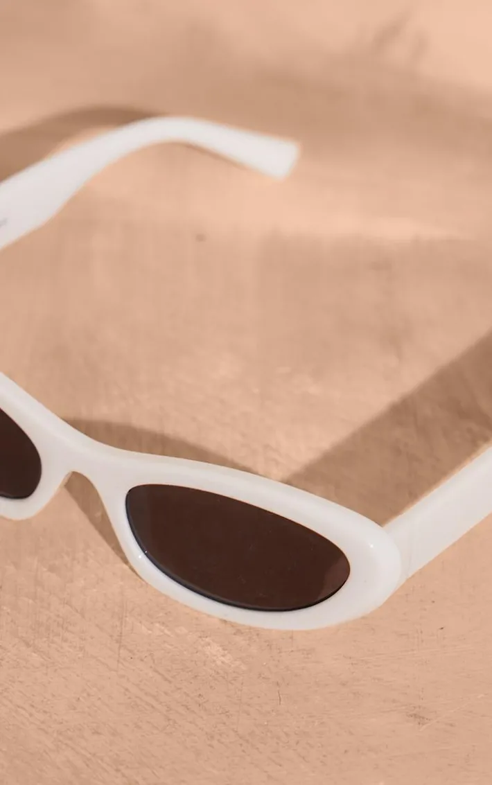 White Slim Retro Cat Eye Sunglasses