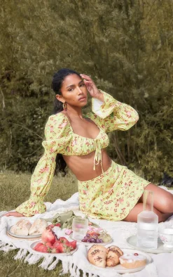 Yellow Floral Print Woven Ruched Long Sleeve Crop Top