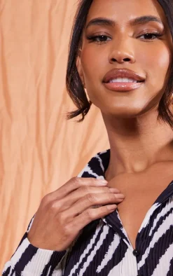 Zebra Print Plisse Button Up Fitted Shirt